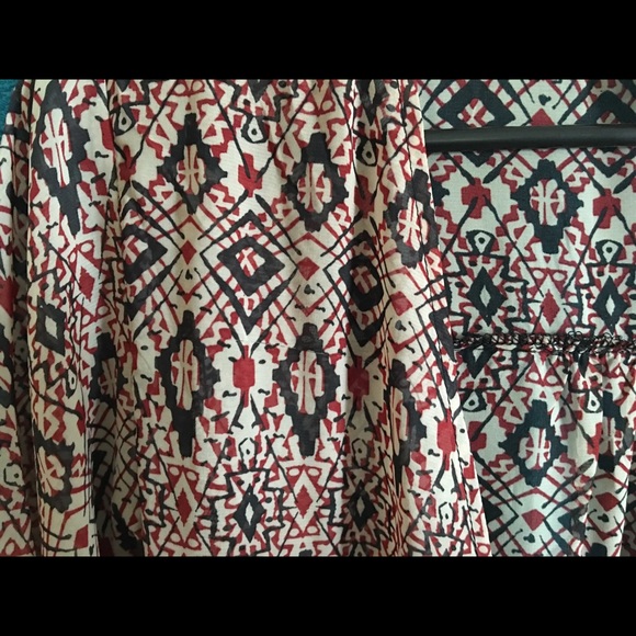 Patterned Ruana - Picture 4 of 4